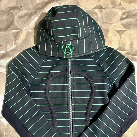 Lululemon hoodie - Picture 2 of 8